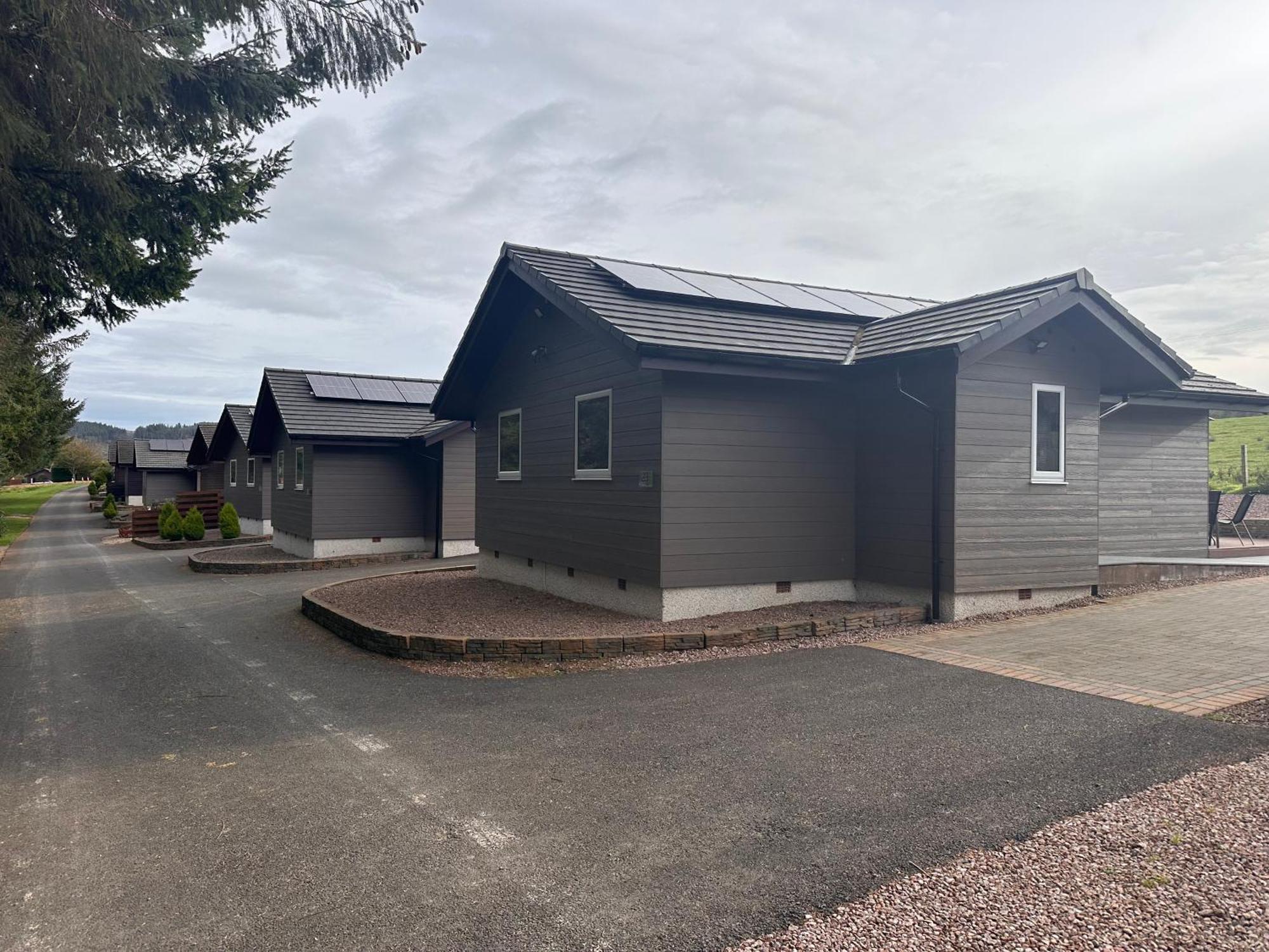 Woodburn Lodges Dumfries Exterior photo